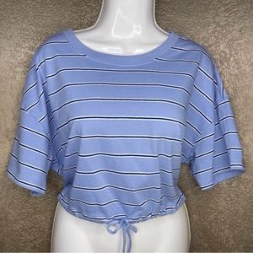 Forever 21 Stripped Crop Top T shirt